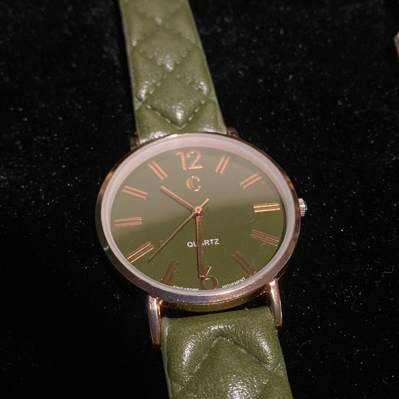 Charming Charlie - Picture 5 of 6